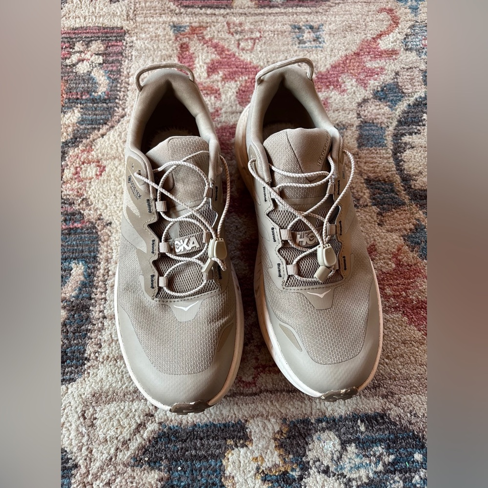 Women’s Hoka one one women’s transport gortex taupe sneakers - Picture 4 of 8